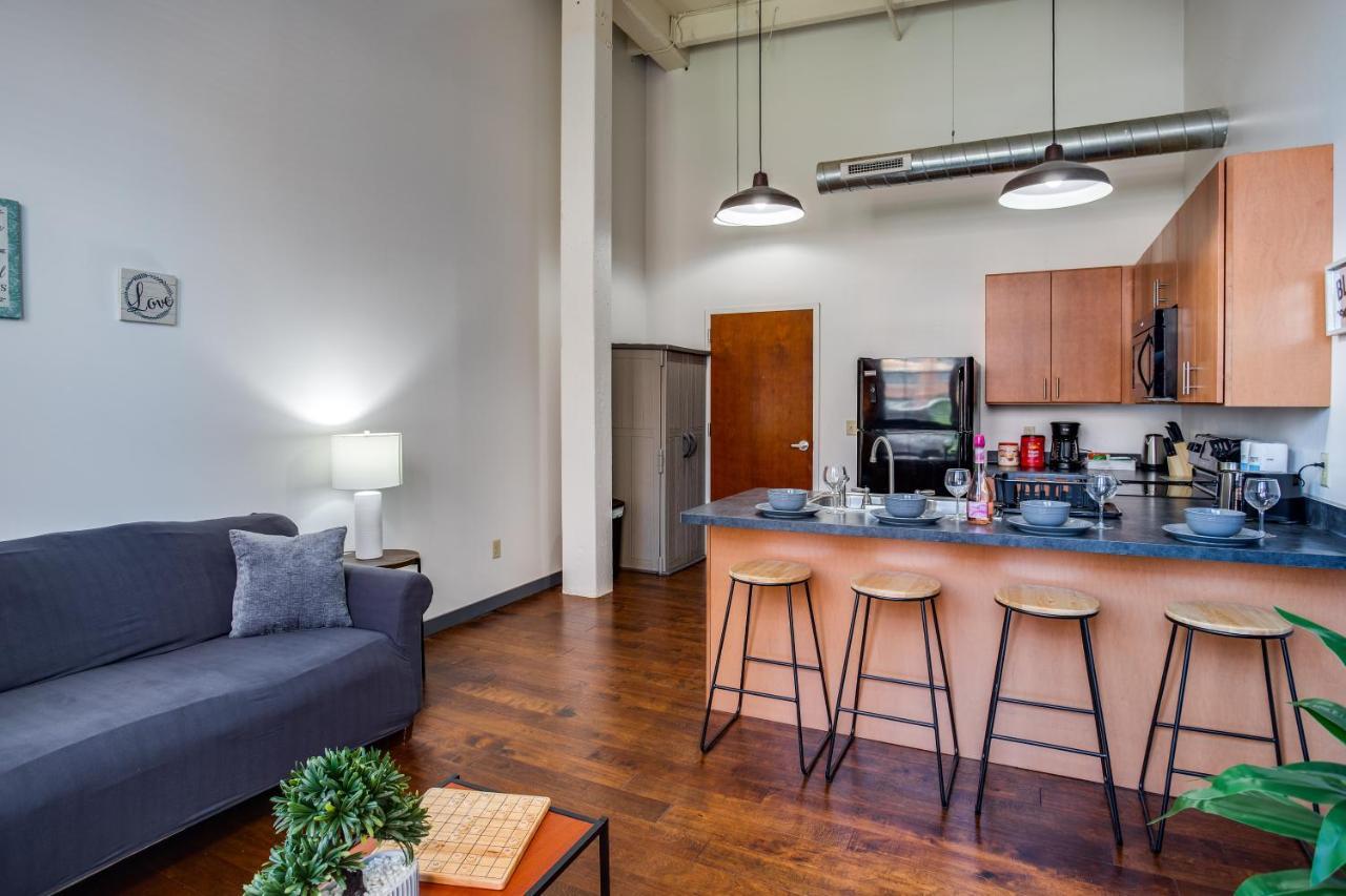 Ferienwohnung Ny Style Centric Loft With King Bed By Park Ave Rochester Exterior foto